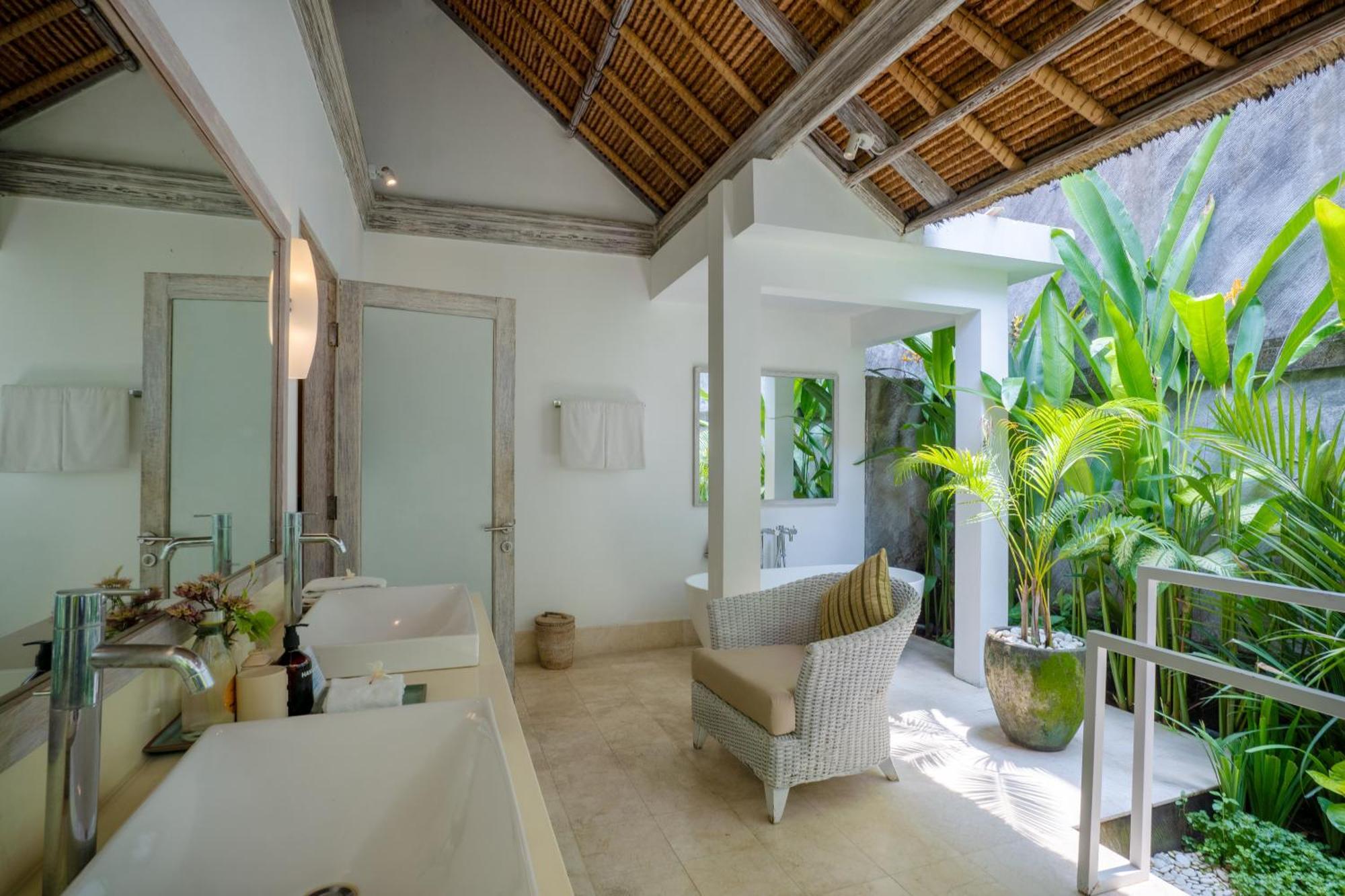 Serene Villas Seminyak Exterior foto