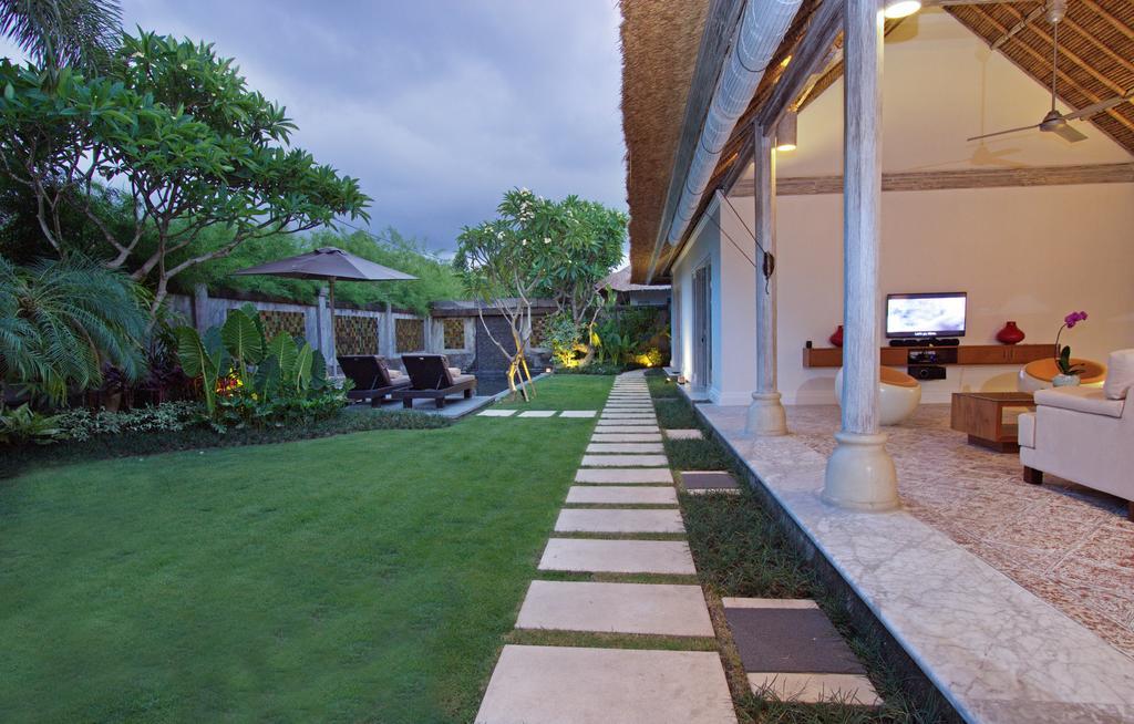 Serene Villas Seminyak Exterior foto