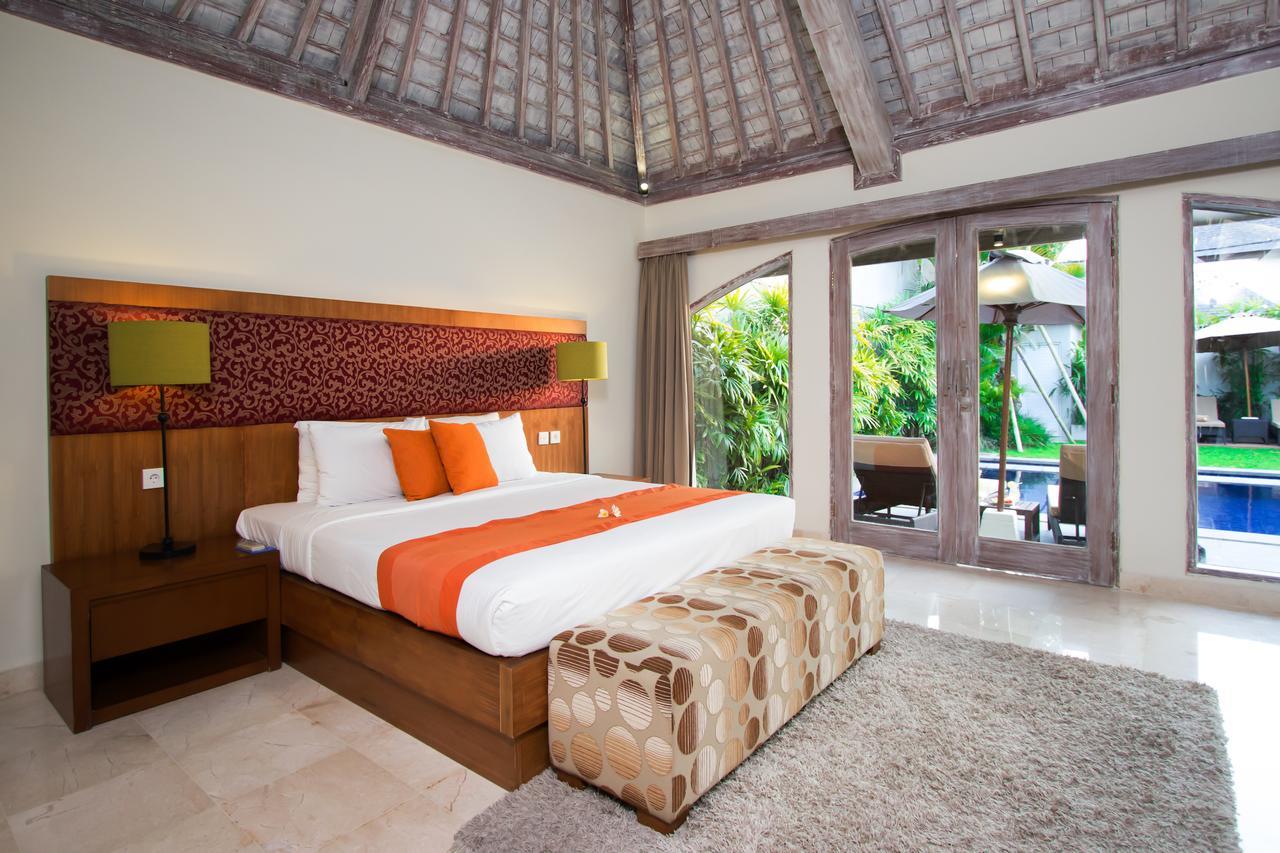 Serene Villas Seminyak Exterior foto
